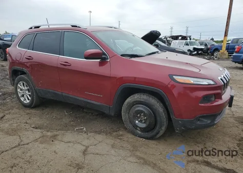 2016 Jeep Cherokee Latitude z USA, uszkodzony, nr VIN 1C4PJMCS5GW261891